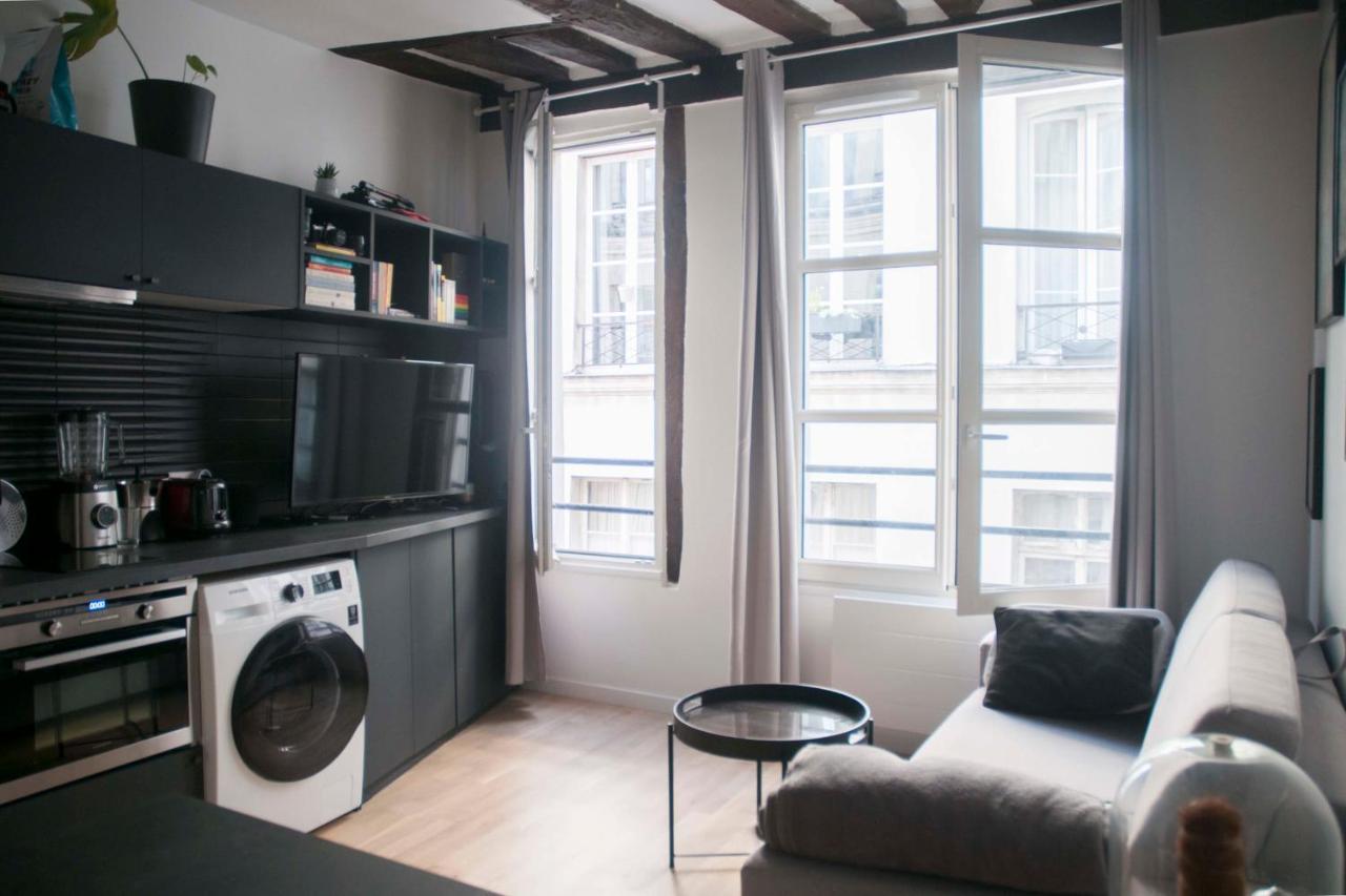 Apartment Charming Studio In The Heart Of The Marais