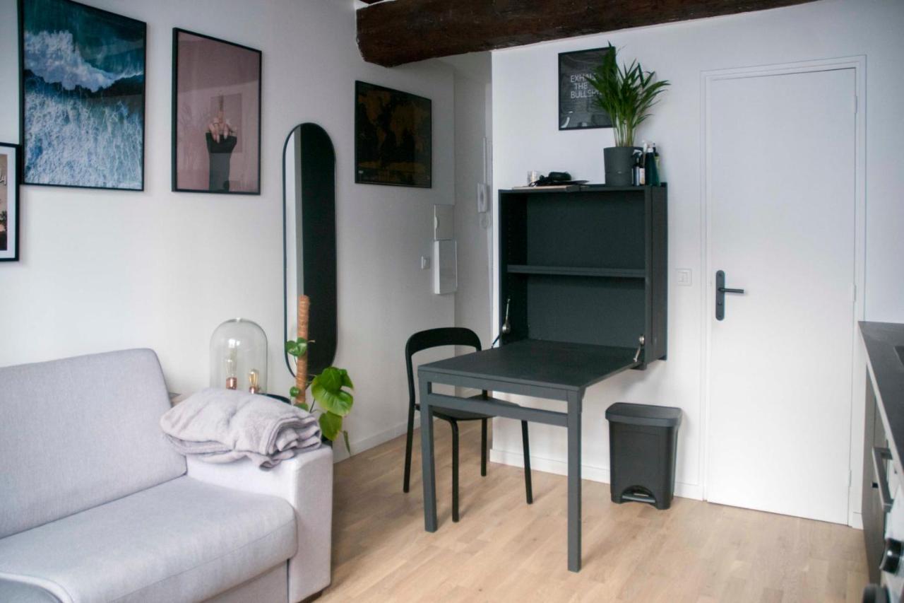 Charming Studio In The Heart Of The Marais Apartment