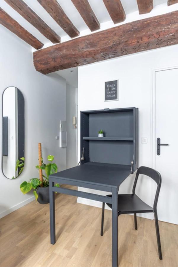 Apartment Charming Studio In The Heart Of The Marais *